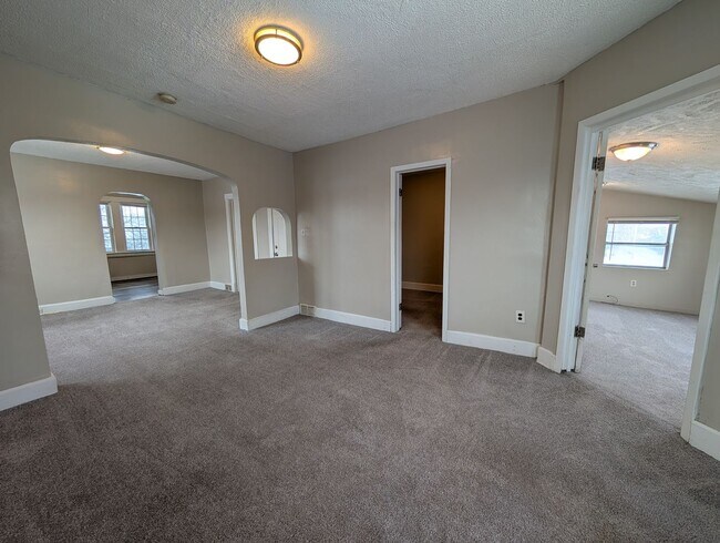 Building Photo - 1476 W 107th St