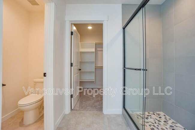 Building Photo - 1605 NE 180th Ave