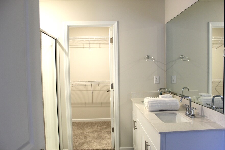 Building Photo - 1145 Harland St