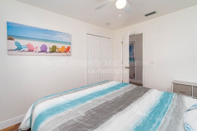 Building Photo - 304 NW 12th Ln