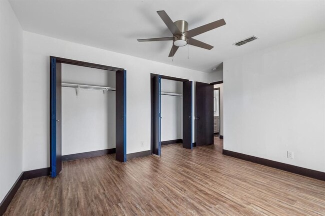 Building Photo - 100 Lido Cir