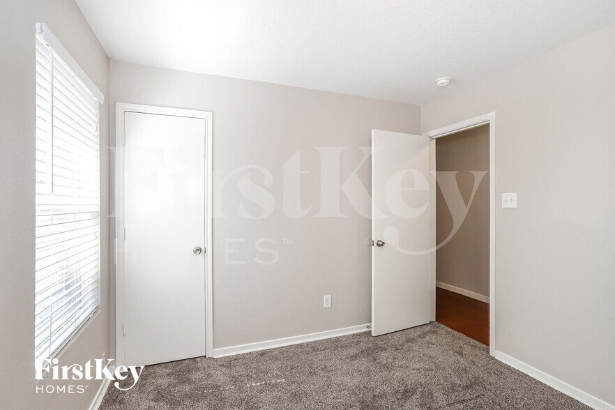 Building Photo - 19407 Dawn Canyon Rd