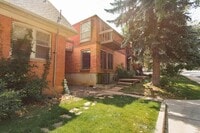 Building Photo - 604 Marine St