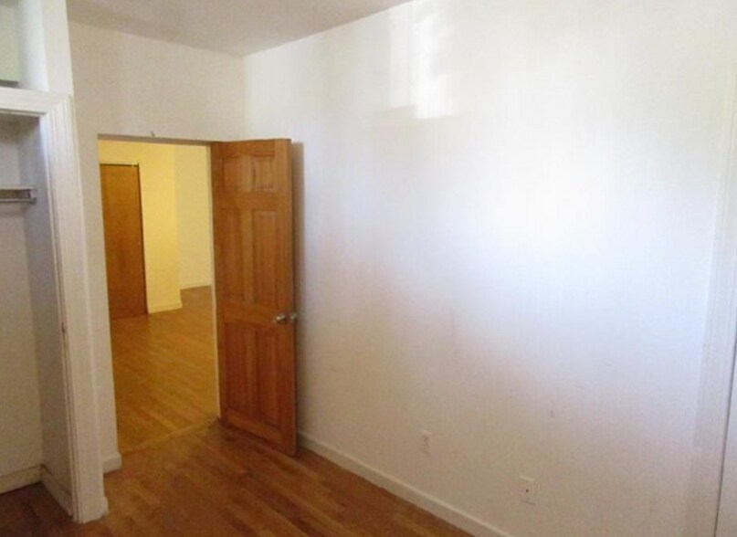 Building Photo - 1682 Commonwealth Ave