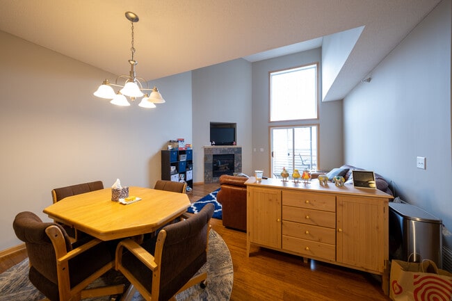 Building Photo - 9420 Marshall Rd