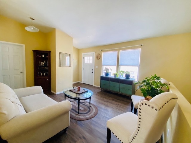 Building Photo - 1510 W Maple Ave