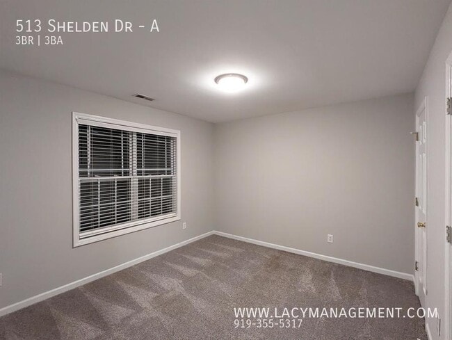 Building Photo - 513 Shelden Dr