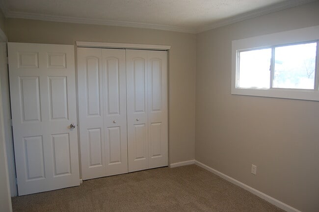 Building Photo - 4401 Nicholas Rd NW