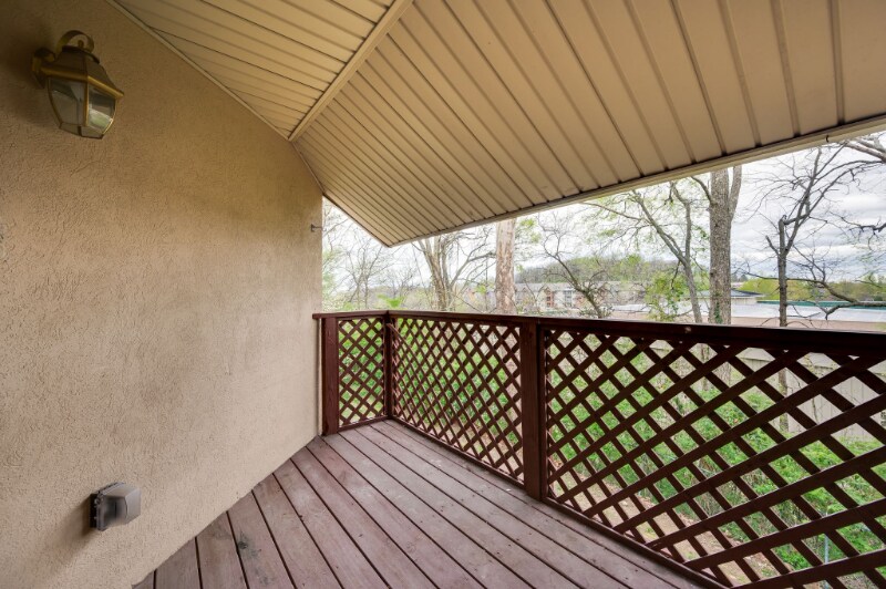 Building Photo - 268 Glenstone Cir