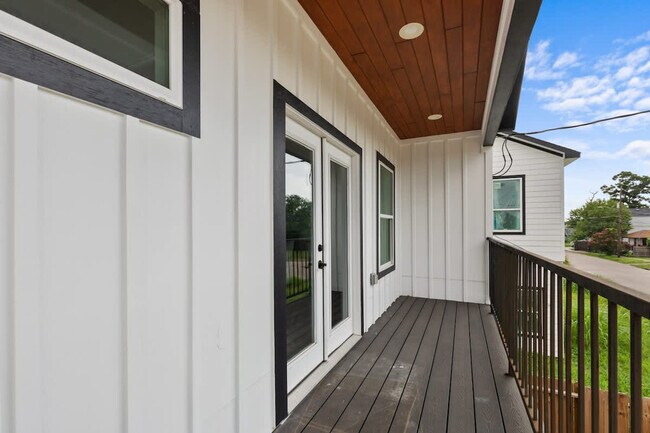 Building Photo - 4508 Noble St