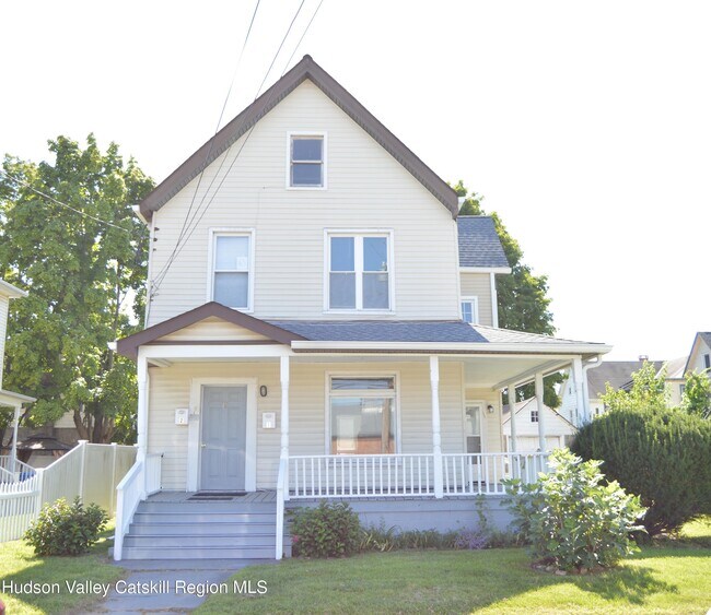 Building Photo - 76 Grand St