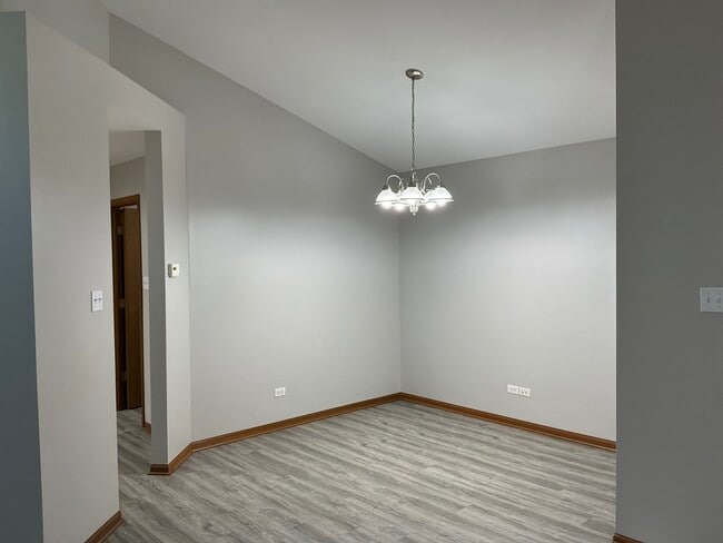 Building Photo - 4410 Mallard Ln