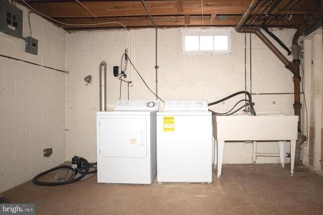 Building Photo - 1015 Marleigh Cir