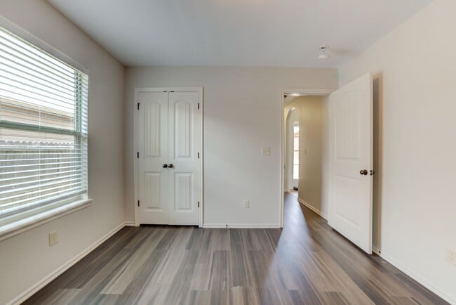 Building Photo - 3 Bed / 2 Bath in Prime Broken Arrow Location