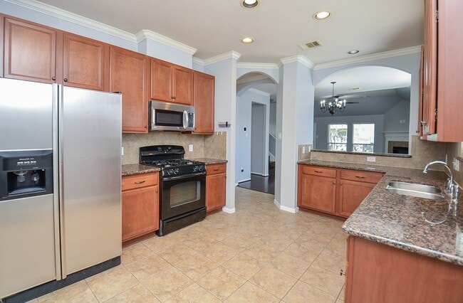 Building Photo - 25226 Diamond Ranch Dr