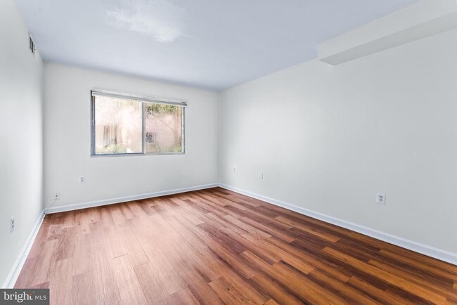 Building Photo - 3832 Bel Pre Rd