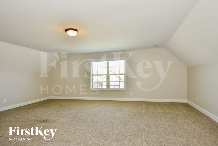 Building Photo - 1010 Azalea Ct