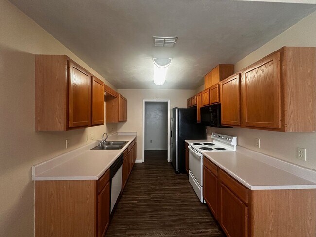 Building Photo - 7206 Jaffrey Ct