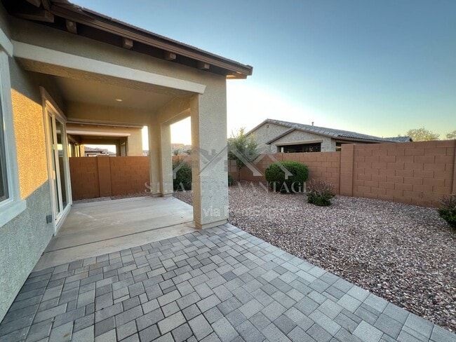 Building Photo - 10448 E Palladium Dr