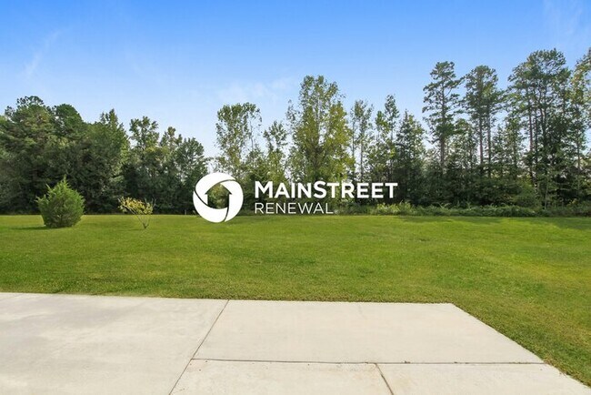 Building Photo - 3 Bedroom Pet-Friendly Home in HUNTERSVILLE, NC with Main Street Renewal