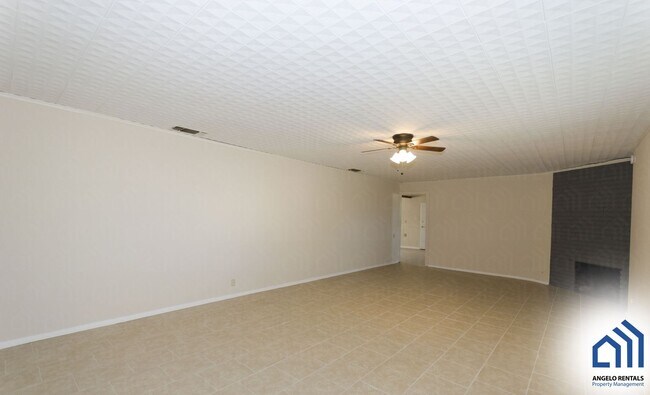 Building Photo - Affordable 3 bedroom 1 bath house COMING SOON!