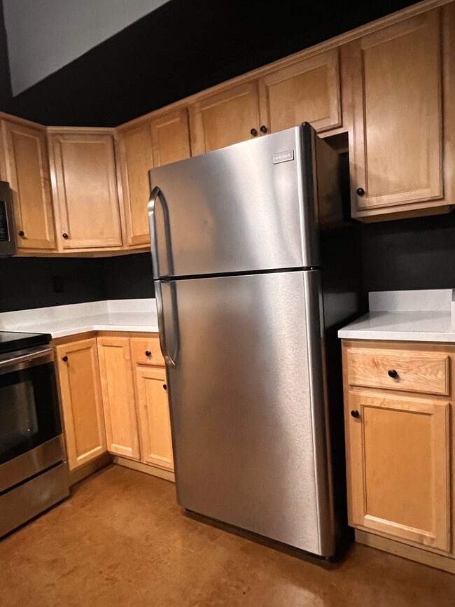 Building Photo - 55 S Harding St