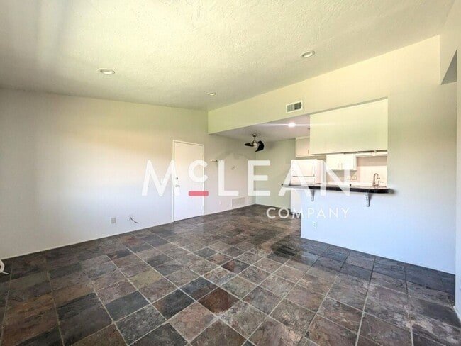 Building Photo - Wonderful 2-Bedroom at Great Price with Br...