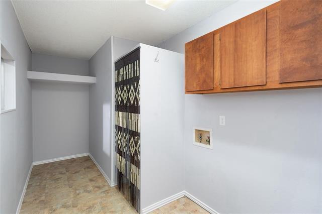 Building Photo - 1533 Springaire Ln