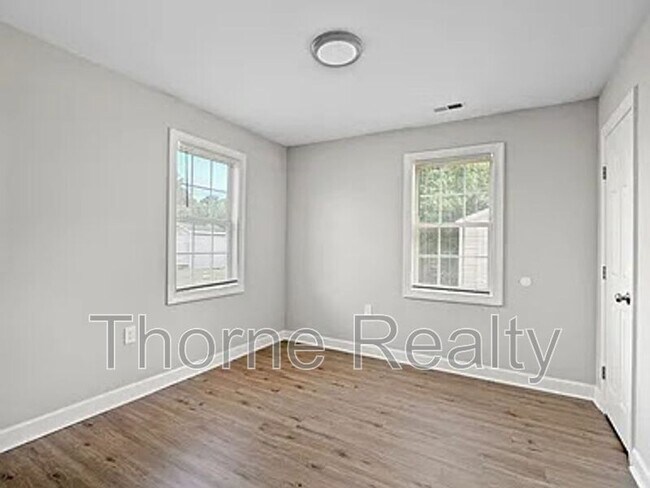 Building Photo - 2605 Shreve Rd