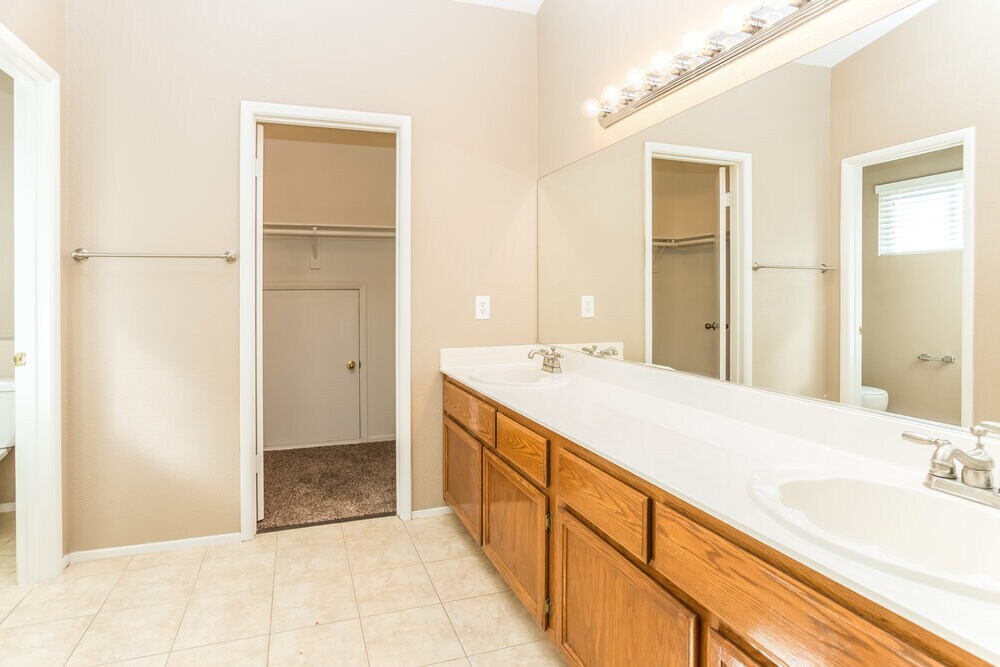 Building Photo - 5120 Palo Pinto Ln