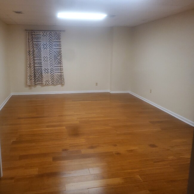 Building Photo - 4155 Central Park Pl