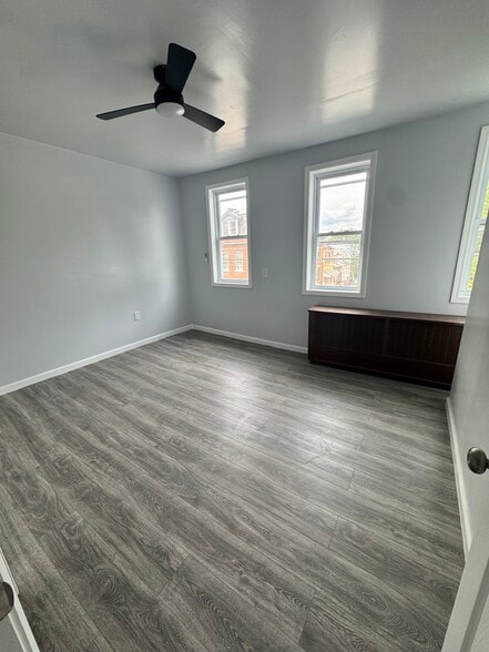 Building Photo - 3126 Dobson St