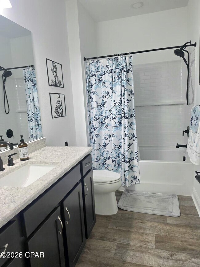 Building Photo - 9348 Daydream Dr