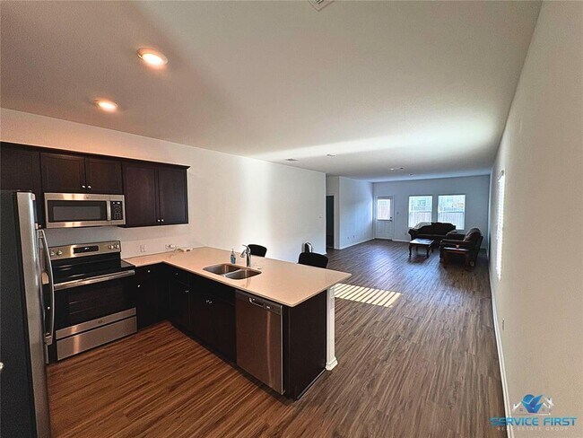 Building Photo - 124 Rooster Wy