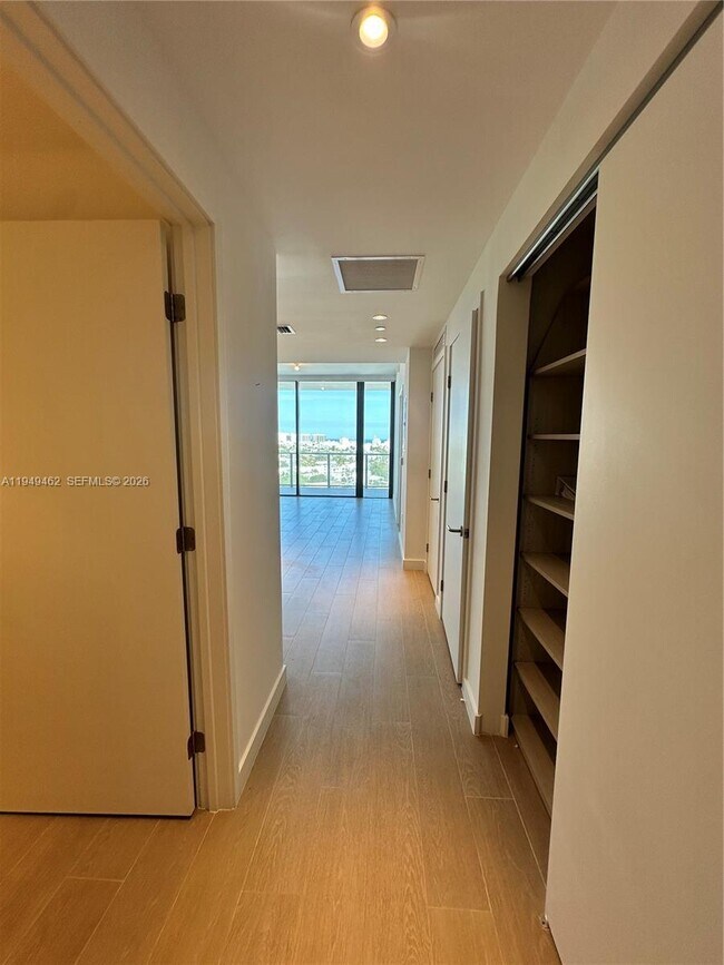 Building Photo - 500 Alton Rd