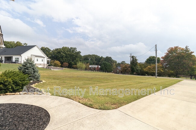 Building Photo - 7821 Griffith Rd