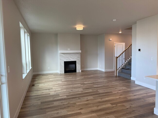 Building Photo - Beautiful Four Bedroom New Construction Home For Rent