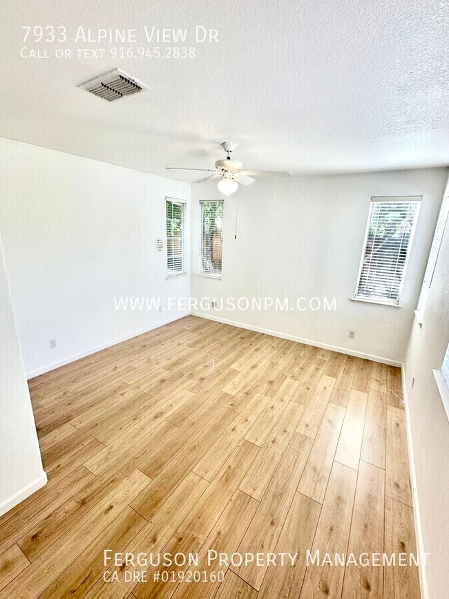 Building Photo - 7933 Alpine View Dr