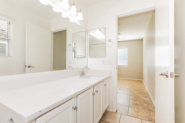 Building Photo - 2377 E San Manuel Rd