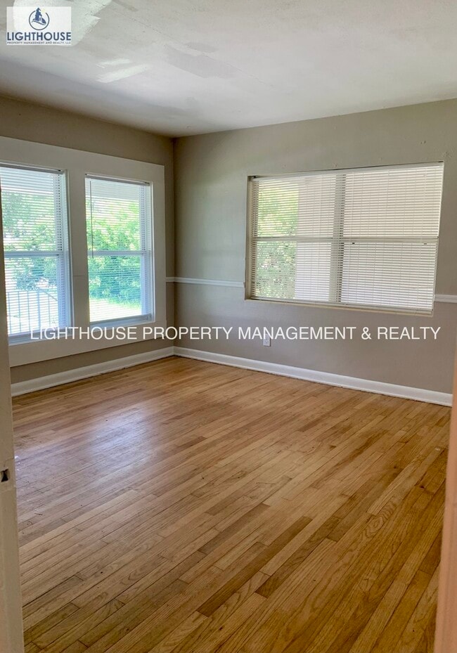 Building Photo - Fantastic 3 bed/2 bath home in Edgewood Ma...