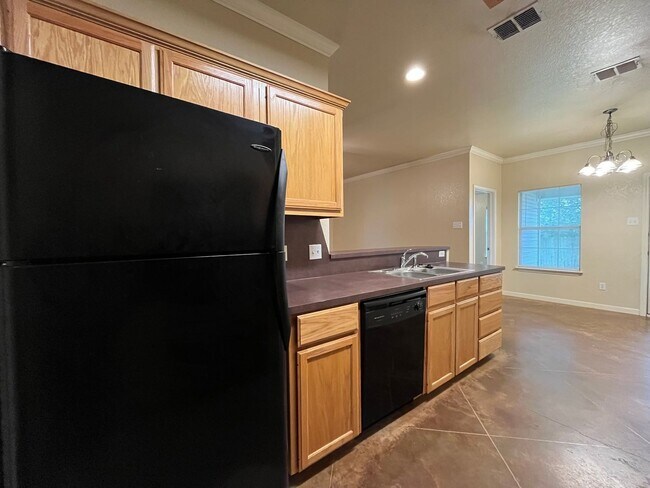 Building Photo - 3016 Palomino Trail