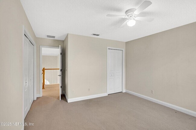 Building Photo - 1761 Highland View Dr