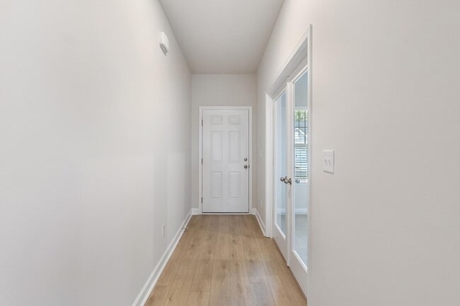 Building Photo - 730 Ebb Tide Rd