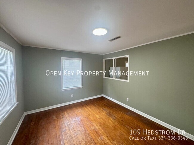 Building Photo - 109 Hedstrom Dr