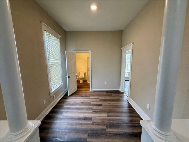 Building Photo - 1403 14th St