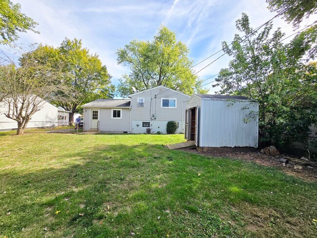 Building Photo - Move-in Ready 3bd 1 ba!