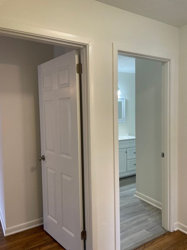 Building Photo - Cute and Newly Renovated Brick One Level Home in Auburn