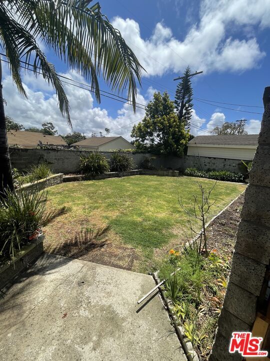Building Photo - 7534 Dunbarton Ave