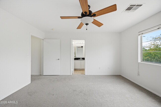 Building Photo - 21862 N 40th Pl