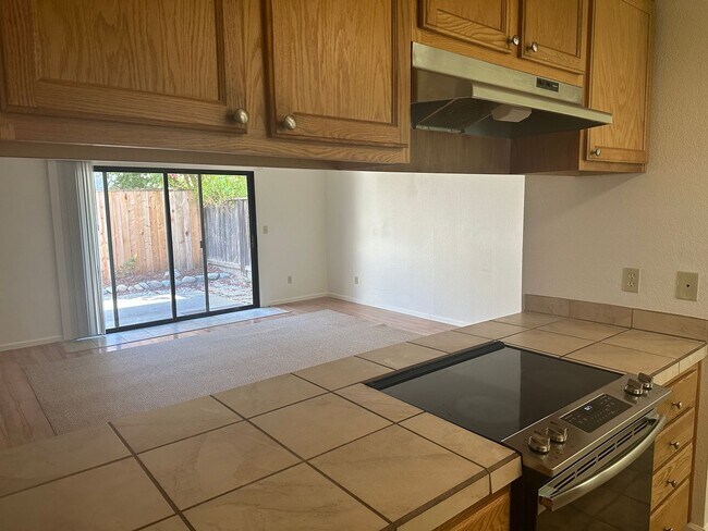 Building Photo - 17north